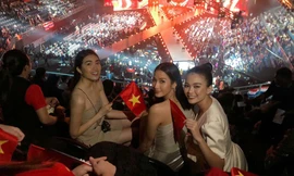 Dàn Á hậu sang Thái Lan cổ vũ H'Hen Niê thi chung kết Miss Universe