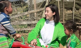 Mỹ Linh mang Giáng sinh đặc biệt tới nơi thực hiện dự án nhân ái 