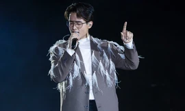 Khán giả lặng người khi Hà Anh Tuấn hát tặng fan nữ đã khuất