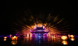 Âm thanh, ánh sáng được kết hợp công phu trong “Tinh hoa Bắc bộ”.