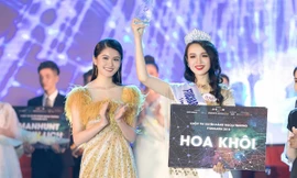 Á hậu Thuỳ Dung lộng lẫy trao lại danh hiệu Hoa khôi Ngoại thương