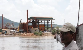 Phát hiện hai nhà máy hóa chất xây “chui”