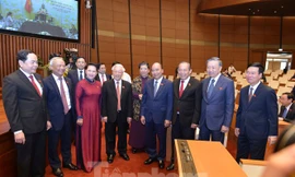 Kỳ họp của sự đổi mới, tinh thần đoàn kết