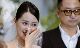 Showbiz 28/11: Nỗi sợ của MC Quỳnh Chi 