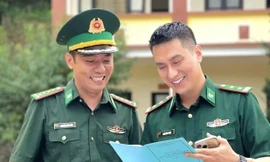 Showbiz 17/10: Diễn viên Việt Bắc rời đoàn phim ‘Cuộc chiến không giới tuyến’