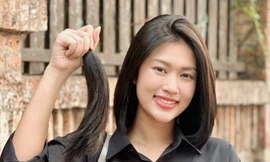 Hoa hậu Thiên Ân hiến mái tóc