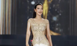 Váy xuyên thấu, xẻ sâu ở Hoa hậu Hòa bình Việt Nam 2022