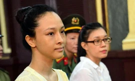 Showbiz 27/3: Cuộc sống của Trương Hồ Phương Nga giờ ra sao?