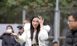 Showbiz 10/1: Ảnh đời thường mới xinh đẹp của Hoa hậu Đỗ Thị Hà