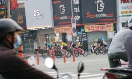 Xe đạp vượt đèn đỏ, chạy ngược chiều trên nhiều tuyến đường TP.HCM