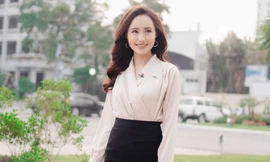 Showbiz 22/9: MC Xuân Anh bí mật làm lễ ăn hỏi