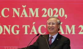 Thường trực Ban Bí thư Trần Quốc Vượng phát biểu chỉ đạo Hội nghị. (Ảnh: Phương Hoa/TTXVN)