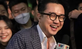 Showbiz 2/4: MC Sơn Lâm của đài VTV kể sống dư dả nhờ dẫn 4 đám cưới một ngày