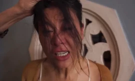 Showbiz 26/12: Nam Thư nhận 50 cái tát từ NSND Kim Xuân