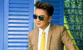 Ca sĩ Đàm Vĩnh Hưng. 