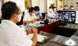 Bí thư Long An: 'Đường dây nóng mà ò í e thì bí thư, chủ tịch xã bay chức'