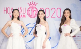Top 60 thí sinh HHVN 2020 khoe vẻ xuân thì trong đầm trắng tinh khôi