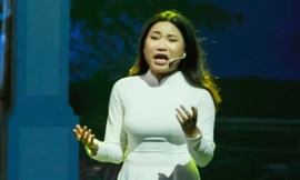 Showbiz 3/6: Khán giả phản ứng vở cải lương chứa ca từ thô thiển