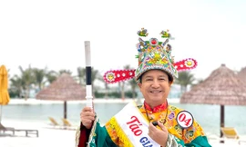 Showbiz 1/1: NSƯT Chí Trung xóa lời nguyền ở Táo quân