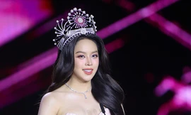 Hoa hậu Thanh Thủy final walk kết thúc nhiệm kỳ