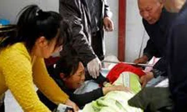 Rùng mình chiêu giành giật học sinh bằng... thuốc chuột