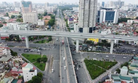 Nhờ thông xe đường Vành đai 2 trên cao và tổ chức lại giao thông nên nút giao Đại La - Giải Phóng vừa là 1/7 điểm được giải quyết ùn tắc. Ảnh: Như Ý