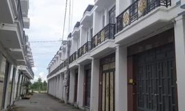 Hai dãy nhà xây không đúng theo mật độ xây dựng đã được phê duyệt