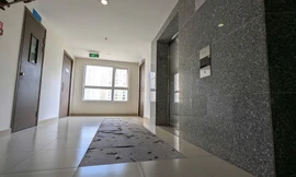 Một chung cư ở TPHCM bị bong gạch lát nền sau rung chấn trưa ngày 28/3