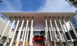 Nhà hát Hồ Gươm vừa được khánh thành. Ảnh: Như Ý