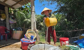 Cống Bà Xẩm (huyện Long Phú, Sóc Trăng) đóng để ngăn mặn. Ảnh: Nhật Huy