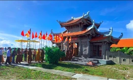 Song Tử Tây - chùa lớn nhất ở Trường Sa. Ảnh: Trần Tuấn 