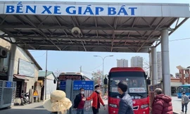 Doanh nghiệp vận tải ô tô gặp nhiều khó khăn sau dịch COVID-19. Ảnh: Như Ý