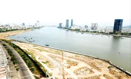 Dự án Marina Complex là 1 trong 2 dự ánlấn sông Hàn hiện nay. Ảnh: Nguyễn Thành