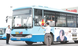 Lái xe giỏi, an toàn cũng là một hoạt động của đợt thi đua