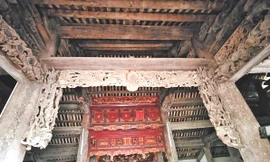 Hình tượng Rồng được khắc họa tinh xảo thể hiện ước mong của dân làng