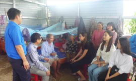 Nghệ sĩ 'không làm từ thiện', ai thiệt? 