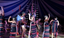 Mùa lễ hội của người Cơ Tu ở Đông Giang, Quảng Nam. Ảnh: Nguyễn Thành 