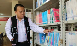 Thư viện Trường Cao đẳng Sơn La là nơi yêu thích của Vừ Trung Bay (sinh viên năm 3, khoa Ðào tạo giáo viên, Trường Cao đẳng Sơn La)