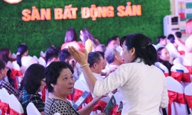 Sàn giao dịch quyền sử dụng đất được hy vọng sẽ làm minh bạch thị trường. Ảnh: Như Ý