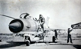 Trung đoàn không quân 921 chuyển cấp sẵn sàng chiến đấu bảo vệ bầu trời Hà Nội, năm 1972 ẢNH: TƯ LIỆU