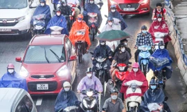 Từ chiều tối và đêm nay, miền Bắc lại đón mưa lớn. Ảnh: Duy Phạm