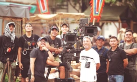 Dũng “khùng” (áo trắng) tự tin với sự lựa chọn của mình trong “Đất rừng phương Nam”