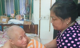 Vợ chồng thương binh Nguyễn Văn Cần 