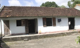 Căn nhà của gia đình ông Tra. Ảnh: Trương Định