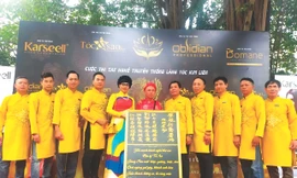 Là Chủ tịch HTX Làng nghề cắt tóc Kim Liên, ông thường xuyên tổ chức các hoạt động để “truyền lửa” cho các thế hệ tiếp theo