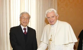 Tổng Bí thư Nguyễn Phú Trọng và Giáo hoàng Benedict XVI năm 2013. Ảnh: TTXVN