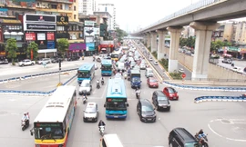 Giao thông tại nút giao Nguyễn Trãi - Khuất Duy Tiến vừa được Sở GTVT Hà Nội điều chỉnh, tổ chức lại. Ảnh: T.Đ