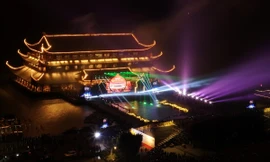 Hình ảnh tại quần thể chùa Tam Chúc, Kim Bảng, Hà Nam. Ảnh: Hoàng Mạnh Thắng