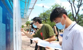 Thí sinh dự thi tốt nghiệp THPT năm 2021 đợt 1. Ảnh: Trọng Tài