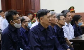 Các bị cáo tại phiên tòa phúc thẩm ngày 27/3. Ảnh: PV